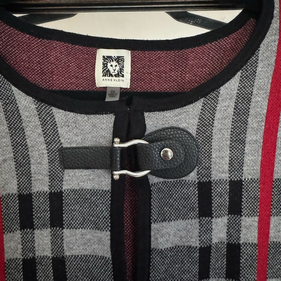 Anne Klein Black and Red Knit Sweater - Picture 3 of 4